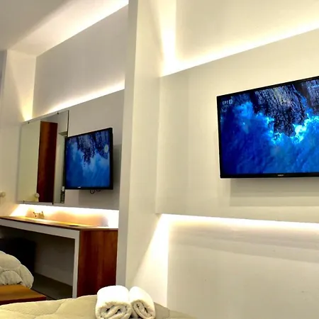 Sophia Seaview & Restaurant Lejlighed