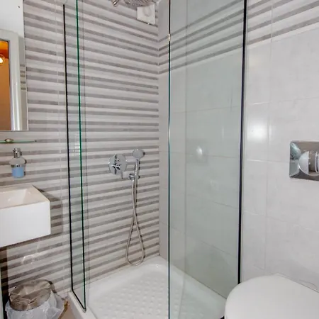 Sophia Seaview & Restaurant Appartement