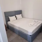 Sophia Seaview & Restaurant Apartment *