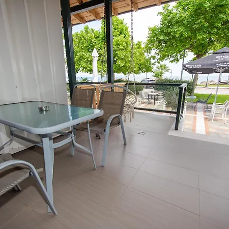 Apartment Sophia Seaview & Restaurant *