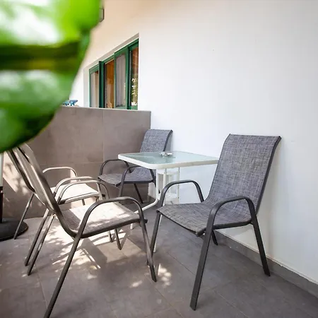 Apartment Sophia Seaview & Restaurant *