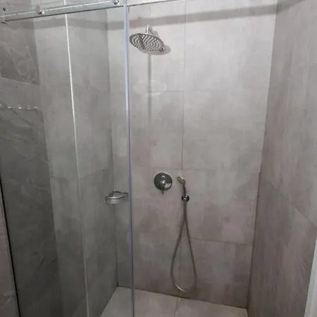 Apartamento Sophia Seaview & Restaurant Vrasná