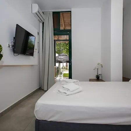 Sophia Seaview & Restaurant Apartamento Vrasná