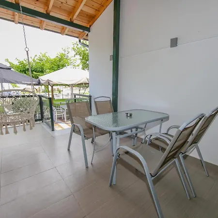 Apartment Sophia Seaview & Restaurant